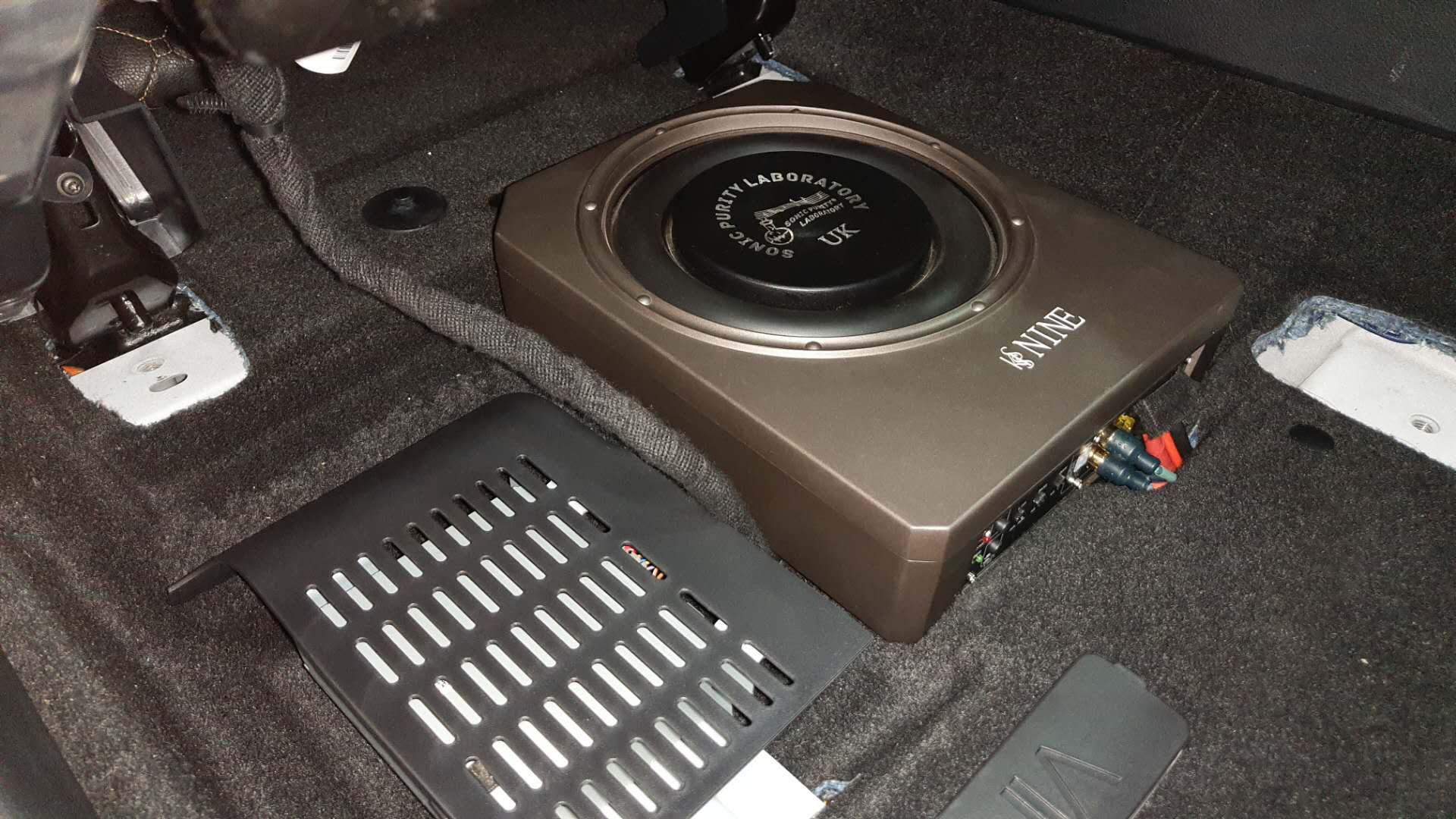福特锐界安装sounting DSP功放 + UK低音炮