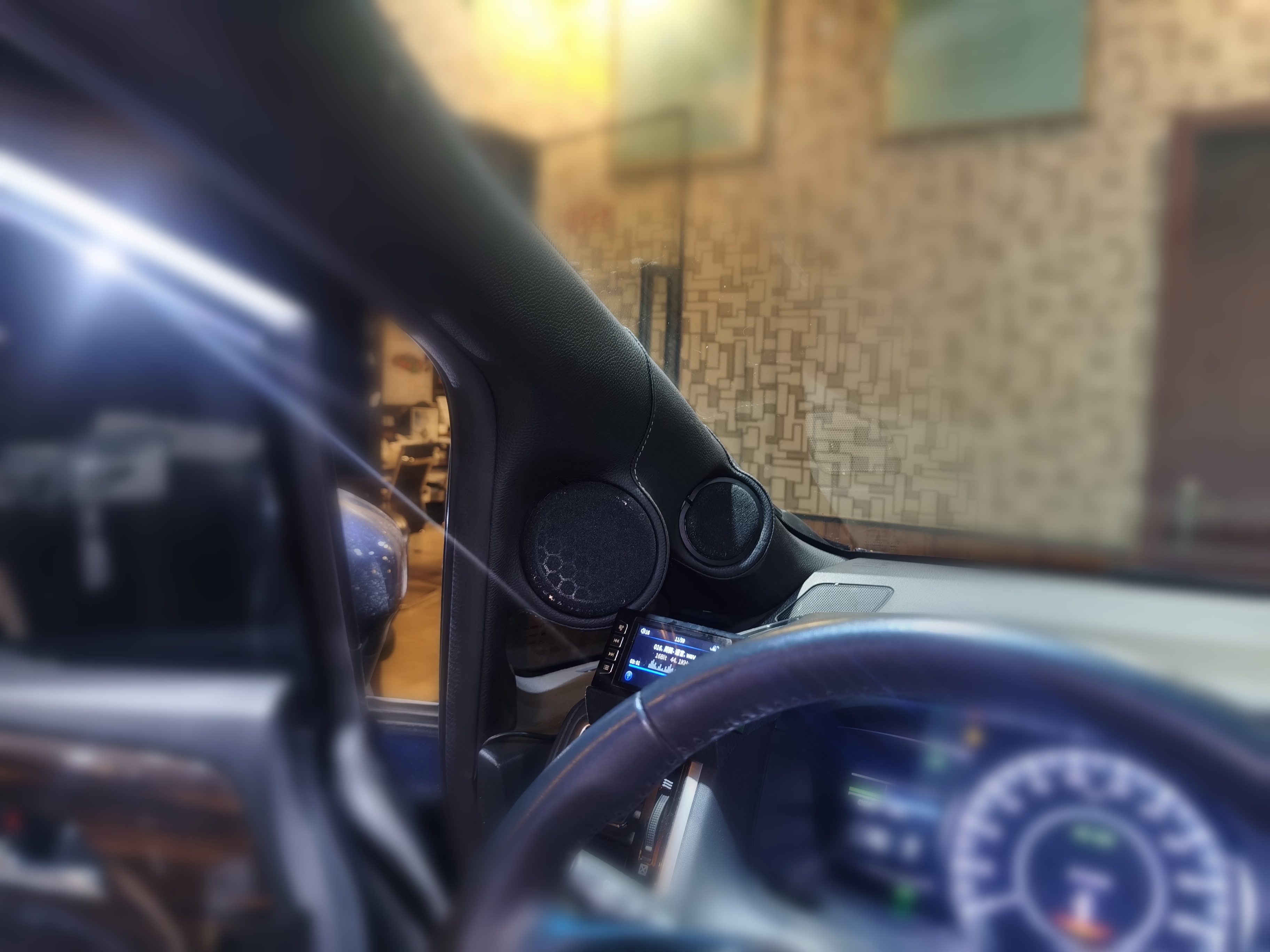 奥德赛改装
扬声器：法国🇫🇷 劲浪乌托邦kit n’7
功放：意大利🇮🇹 欧迪臣AV quattro+AV 5.1k
处理器：意大利🇮🇹 欧迪臣Bit nove