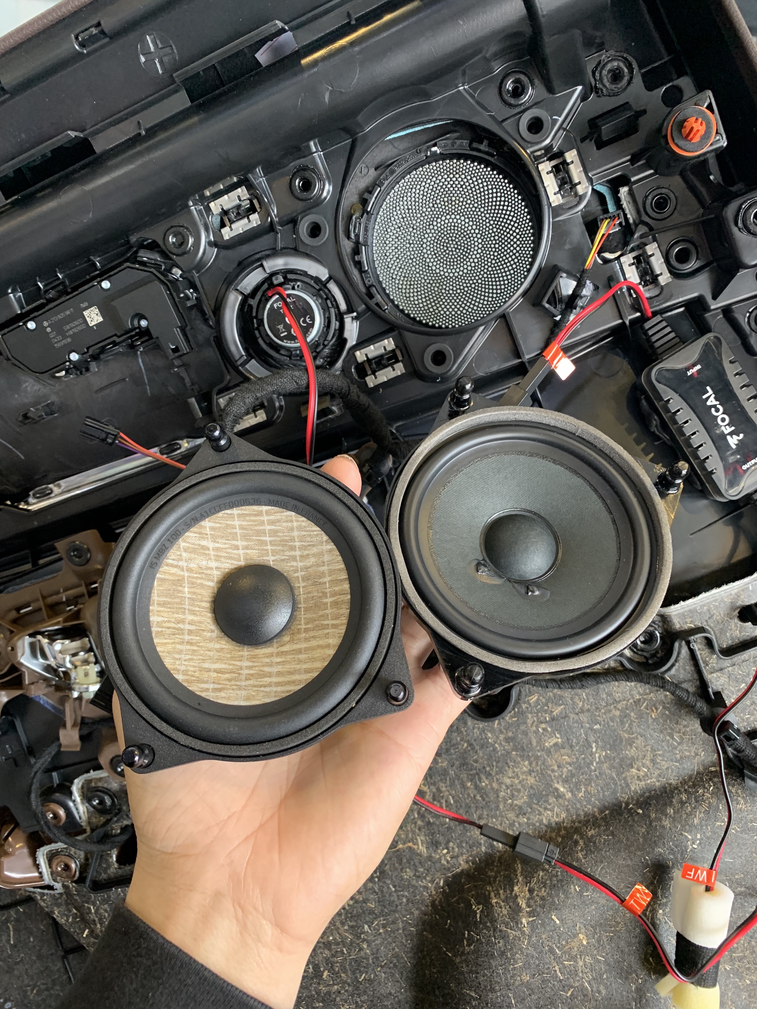 奔驰E300L，劲浪亚麻盆奔驰专用喇叭