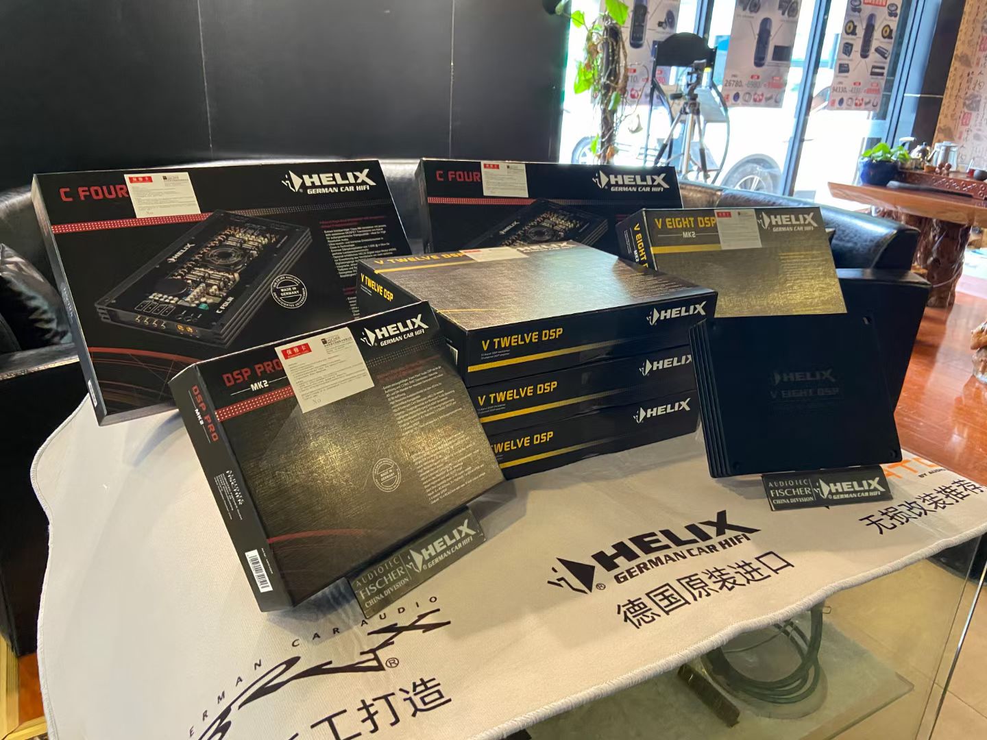 想听好声音，重庆找圣听

音响界里面称之为艺术品的DSP功放——德国🇩🇪喜力士
新到货5款喜力士功放，预订了的老板们可以来预约安装了[握手][握手][握手]