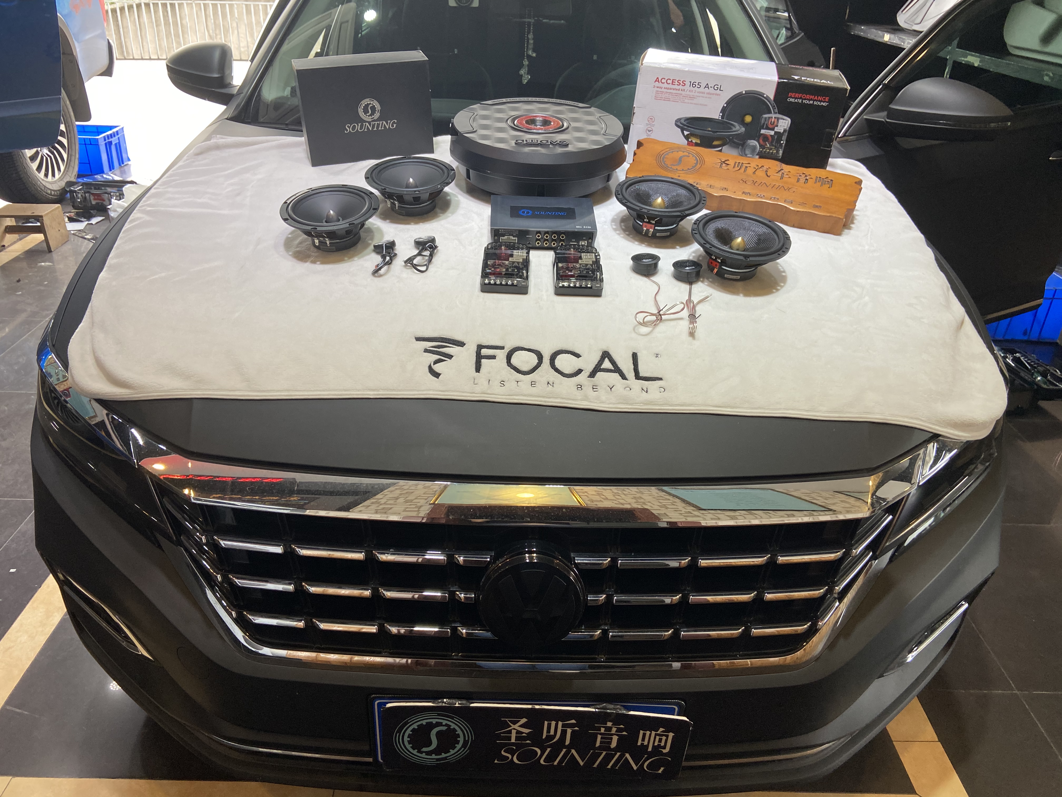 上下班时间堵车怕无聊？不可能，升级一套汽车音响，随时随地嗨起来，摆脱枯燥无味的行车体验
帕萨特升级方案如下
前门：🇫🇷 劲浪165A-GL
后门：🇫🇷 劲浪RSE-165
低音：爱威备胎炮
DSP：圣听S460
大麦双层隔音强化
安装调试完成，客户很满意。您的满意是我们的追求。