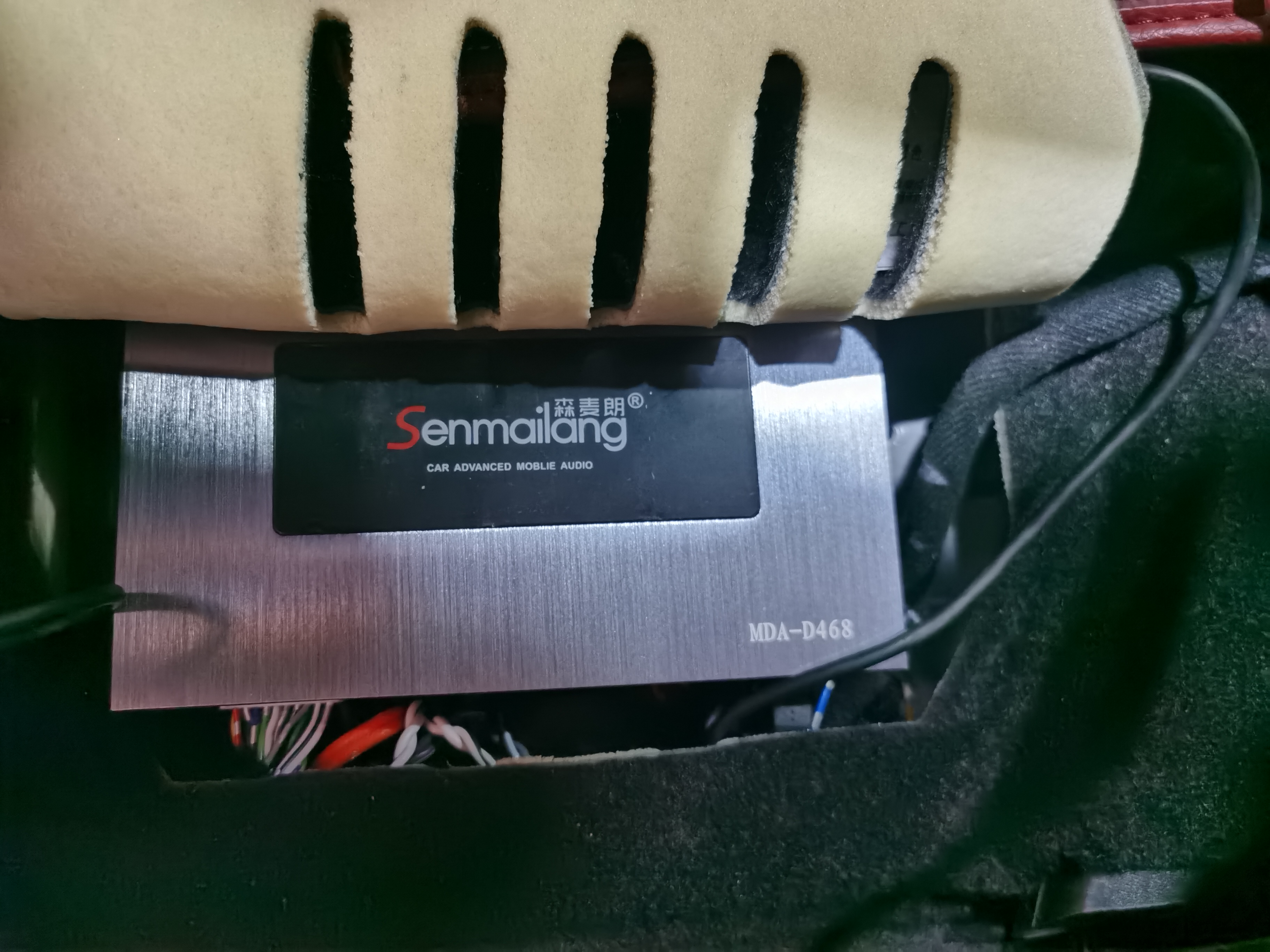 想听好声音,重庆找圣听
吉利星瑞,吉利旗下高端轿车,原车8喇叭。
车主喜欢听嗨歌,试听完最后选择
前声场:赫兹MPK165二分频喇叭
后声场:先锋二分频套装喇叭
处理器:森麦朗D460
效果听得见,车主非常满意。