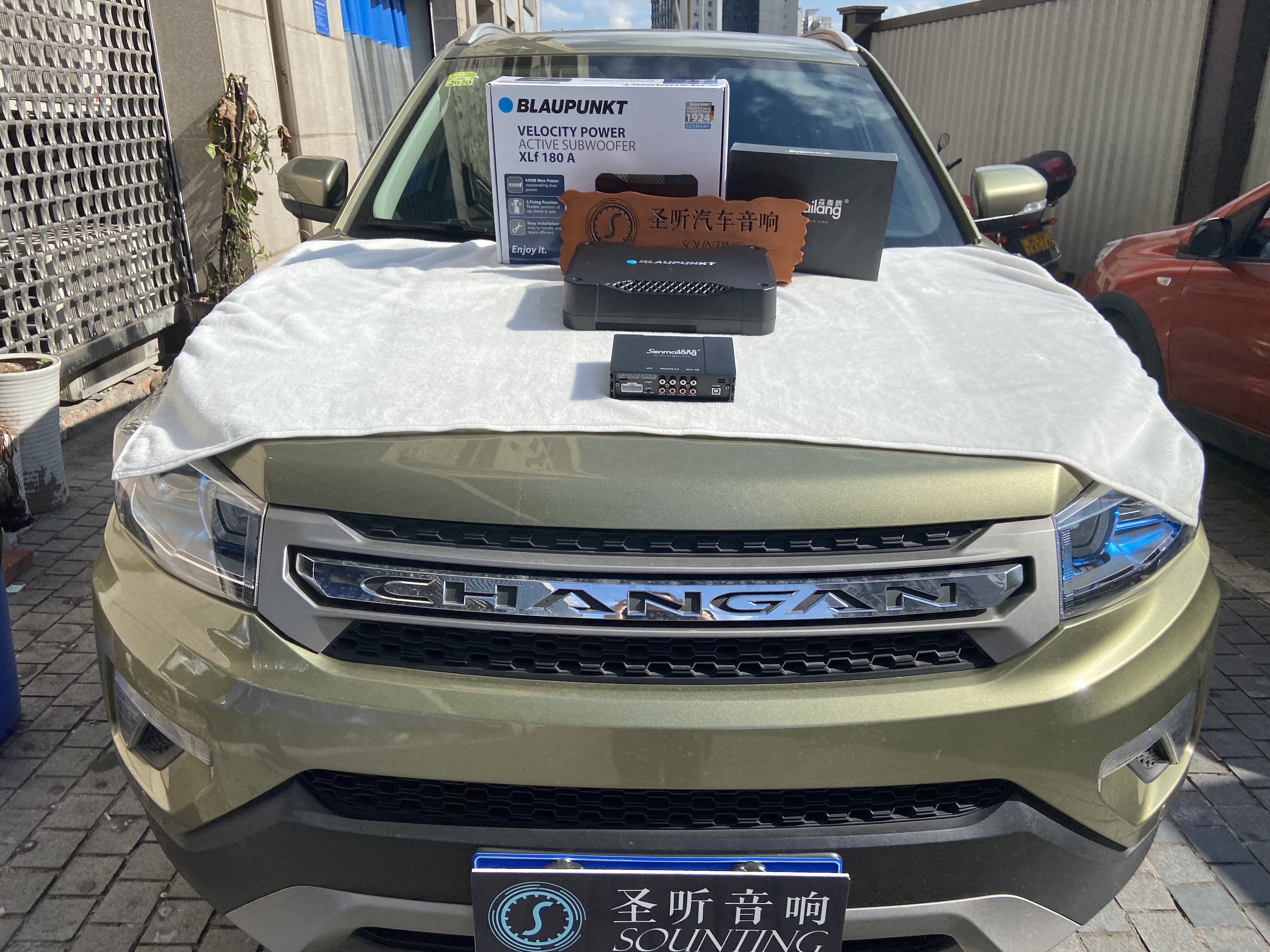 这个月长安主场
今天到店一台长安CS75升级网红套餐：
一台处理器：送森麦朗处理器
一台超薄跑：蓝宝180A超薄跑
效果只有装上车的你才能听得见