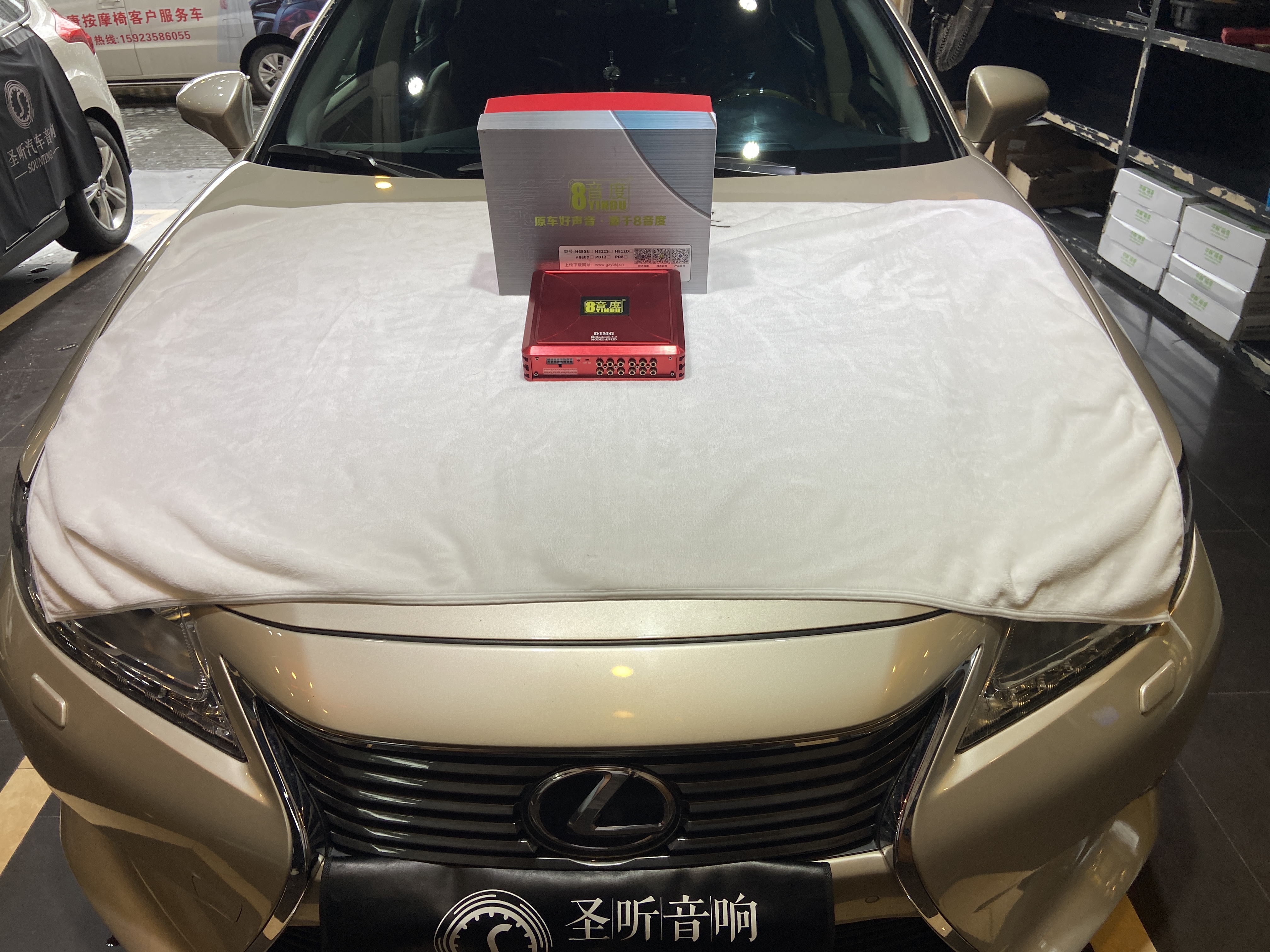雷克萨斯ES250的原车10个喇叭该怎么升级音响效果呢？

增加一台8通道DSP功放，方便快捷提升原车音响效果。