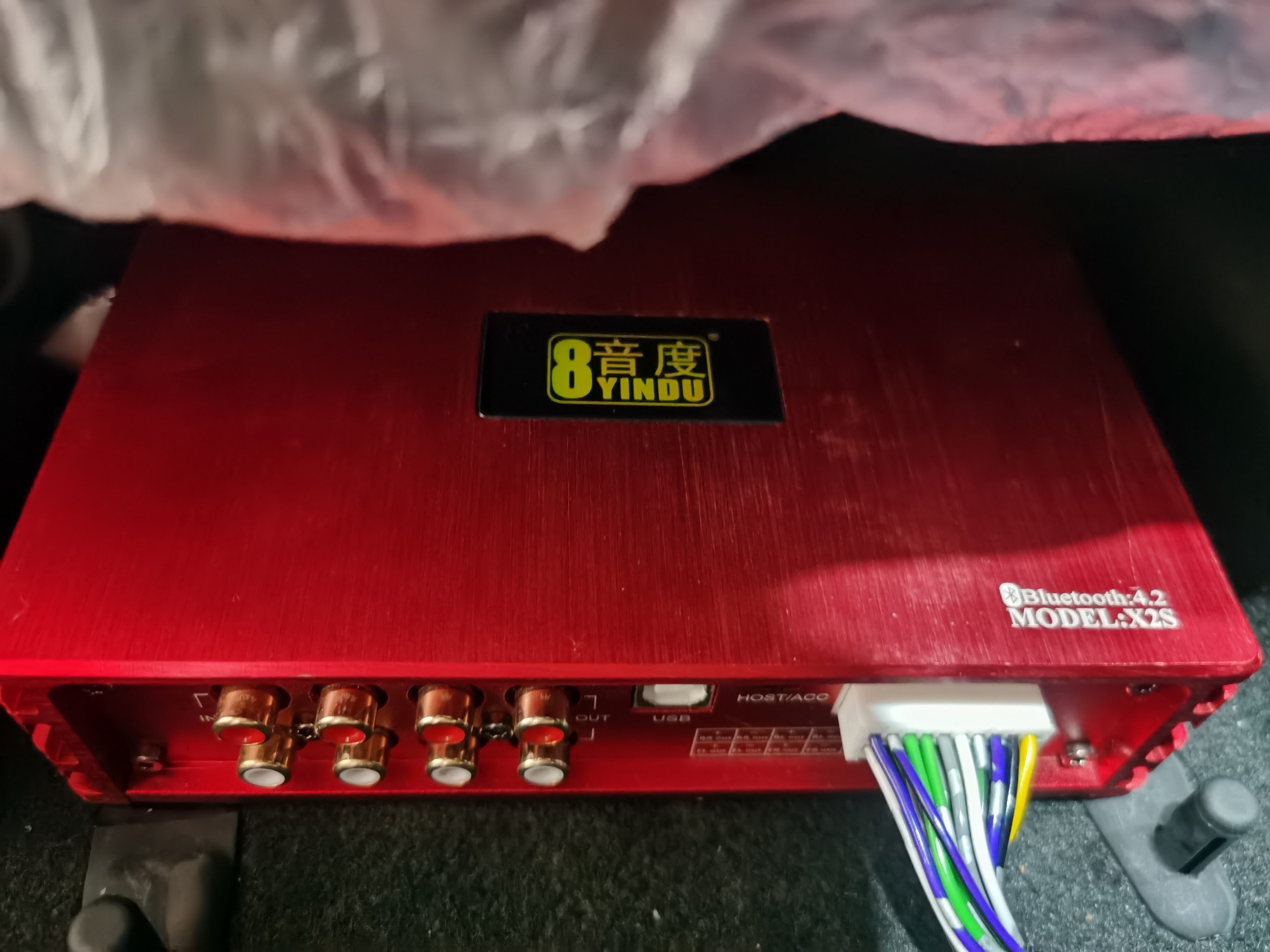 日产逍客音响升级，原车高音喇叭都没有，全车4个媒体扬声器，今天升级前门蓝宝C25套装喇叭，后门劲浪RCX同轴喇叭，8音度X2S,备胎低音炮，四门双层隔音