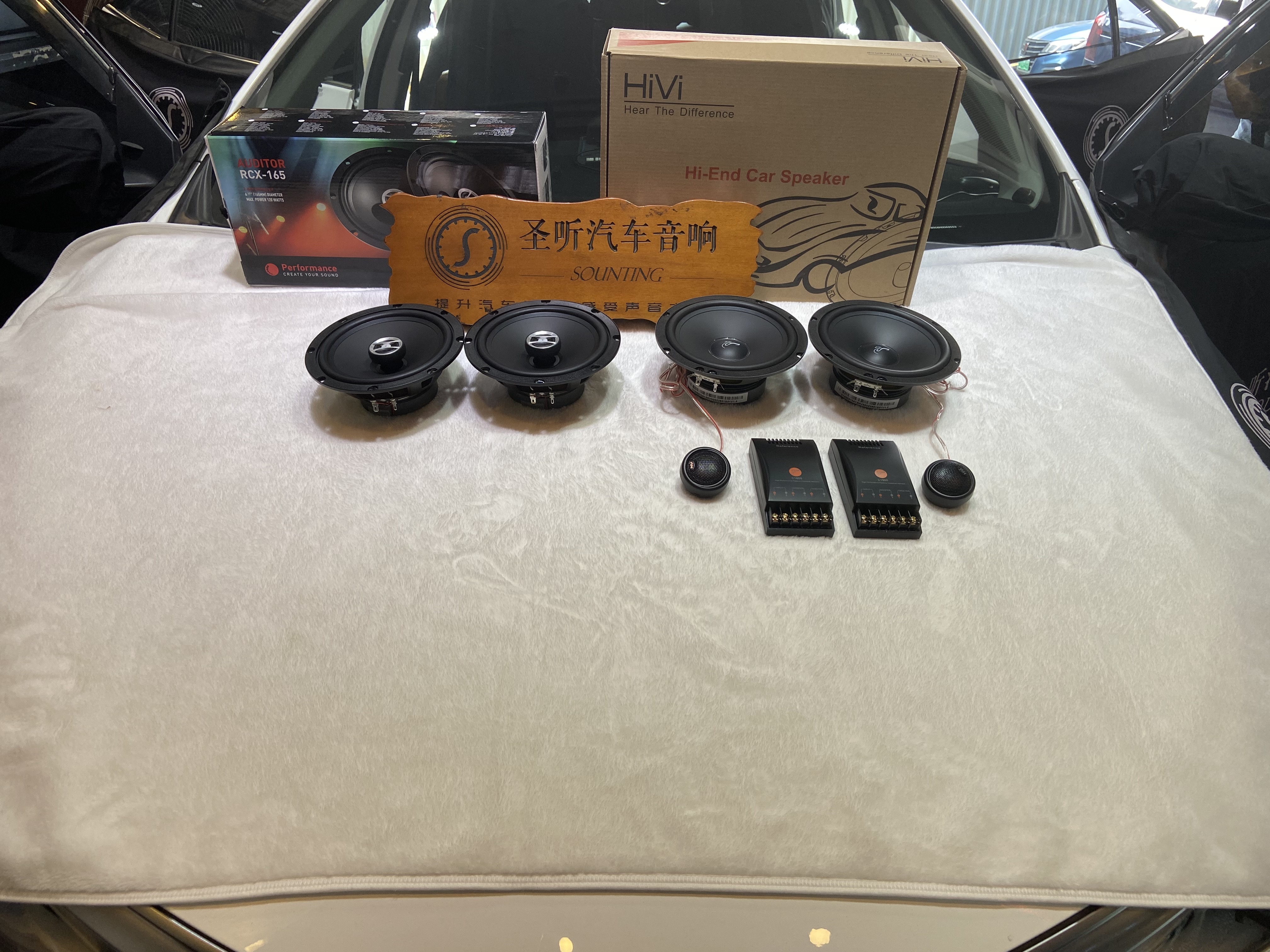丰田卡罗拉音响升级，前门惠威套装喇叭，后平台劲浪同轴喇叭，前门平静双层隔音

你还在观望吗？人家已经在享受了，赶快约起来